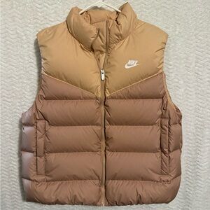 Nike Therma-Fit Beige Jacket. Size Medium.  So much puff! So warm & comfy